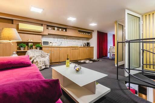 Trzaska Duplex Urban Apartment Любляна Экстерьер фото